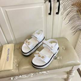 Picture of Louis Vuitton Shoes _SKULVsz35-40SY010212301